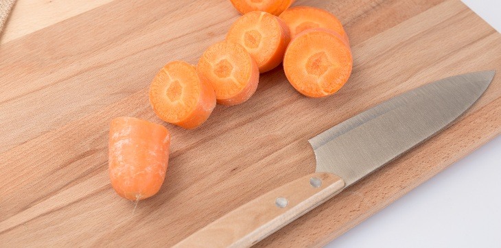 carrot slices on cutting board
